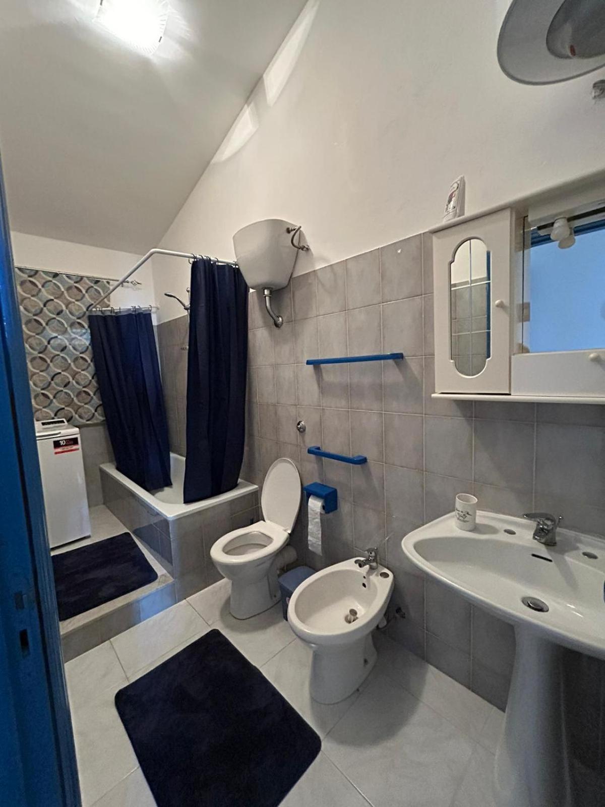 Casa Vacanze Da Francesca 레알몬테 외부 사진